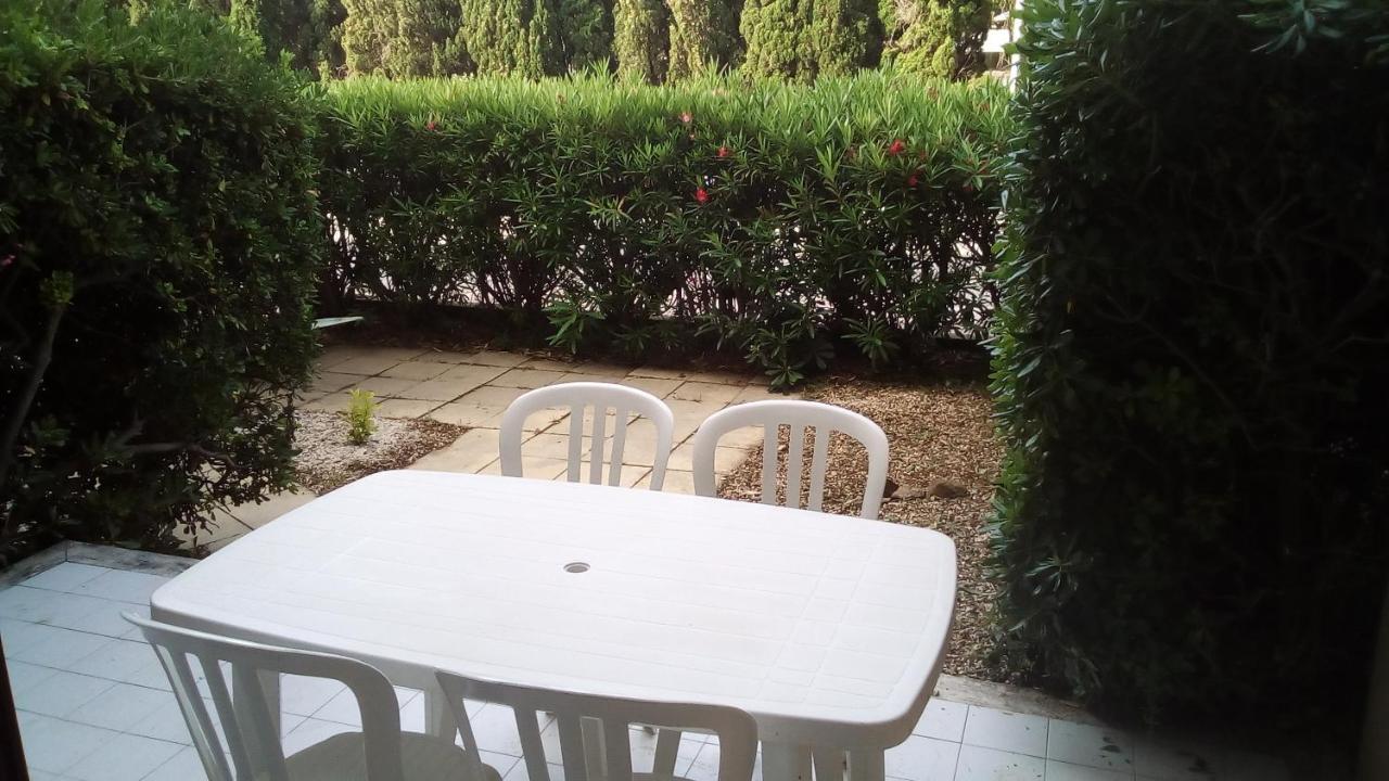 Studio De 27 M² + 70 M² De Jardin A 100 M Des Plages 滨海卡瓦莱尔 外观 照片